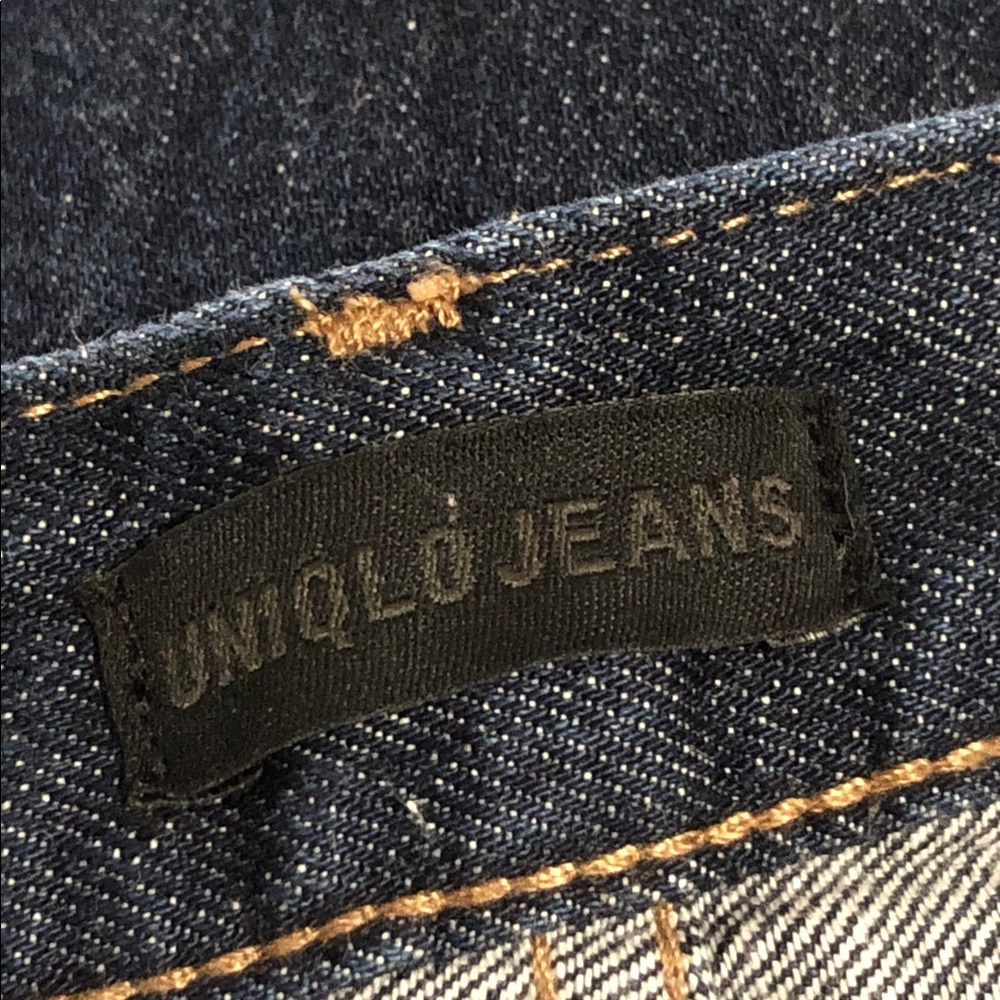 LIKE NEW UNIQLO WIDE LEG STRAIGHT JEANS 24x27 ⭐️ - Picture 3 of 13